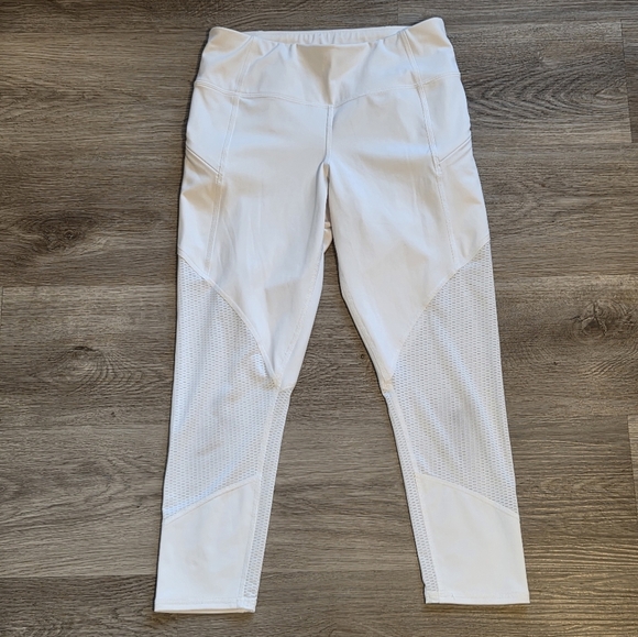 Athleta Pants - Athleta White Mesh Contender Capri Legging Size Small